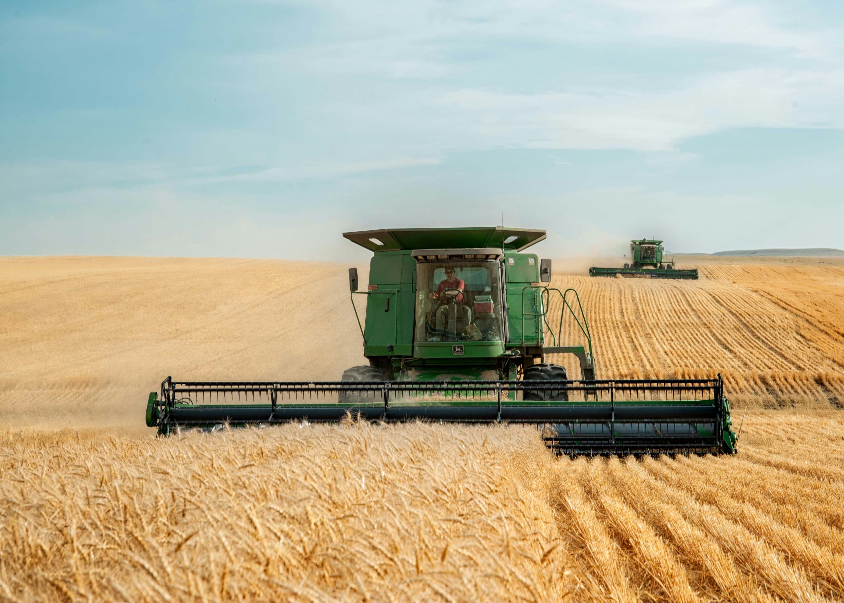 Combine Harvester / Ag Image 1